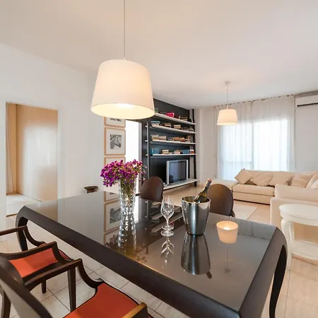 Apartment Downtown *